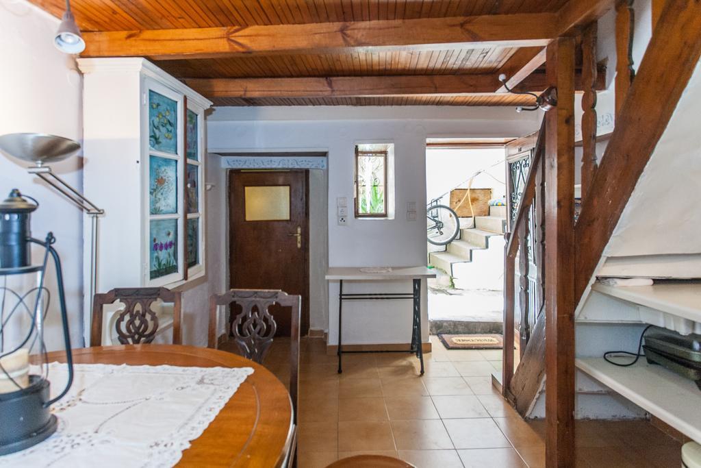 Nikita Traditional House Holiday home