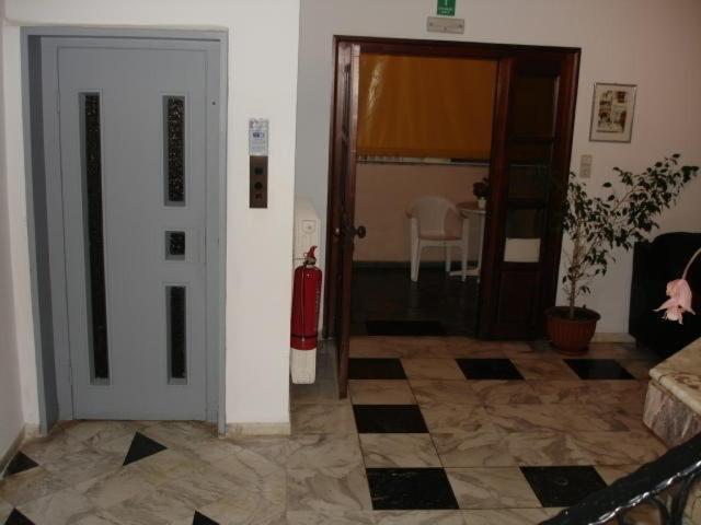 Elena Apartment *