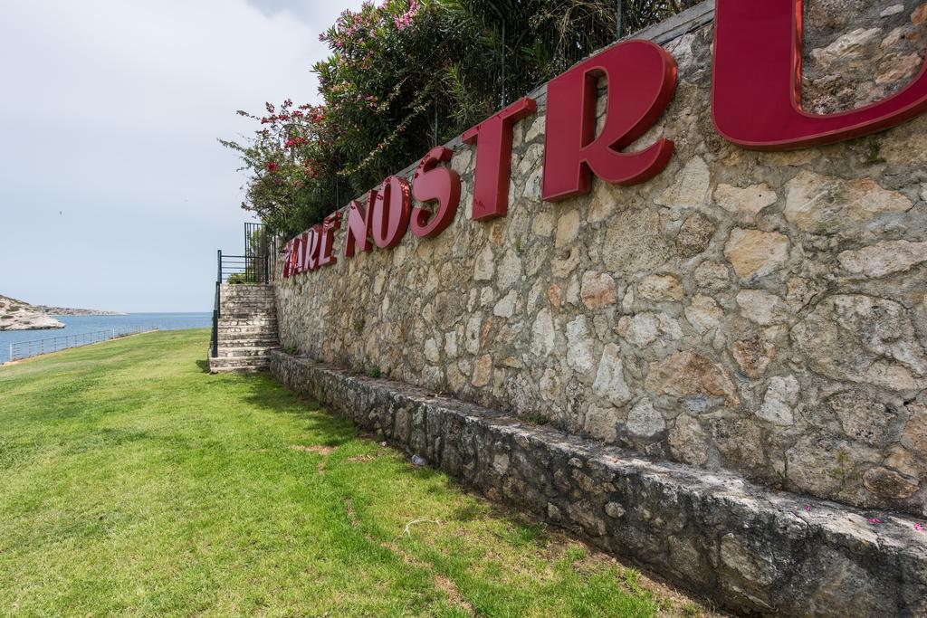 Villa Mare Nostrum Villas *