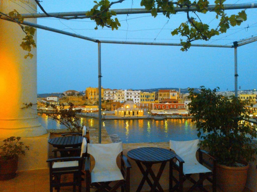 Amphora Hotel