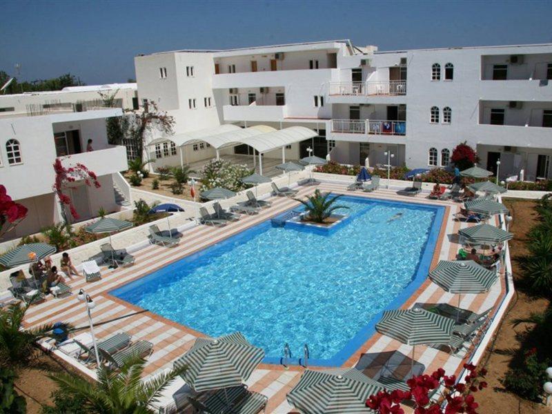 Hyperion & Hotel 4*
