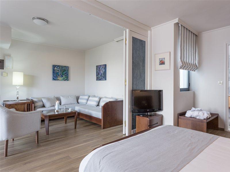 Avra Boutique Hotel 4*