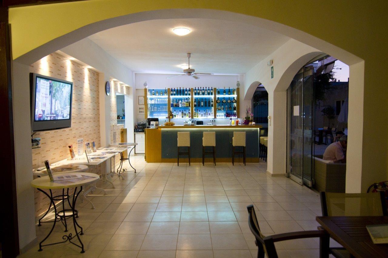 Frida Aparthotel 3*