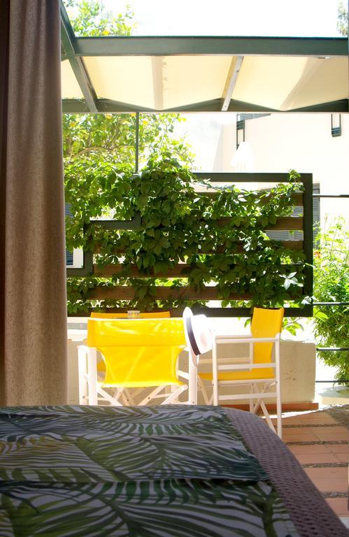 Pefki Apartment *