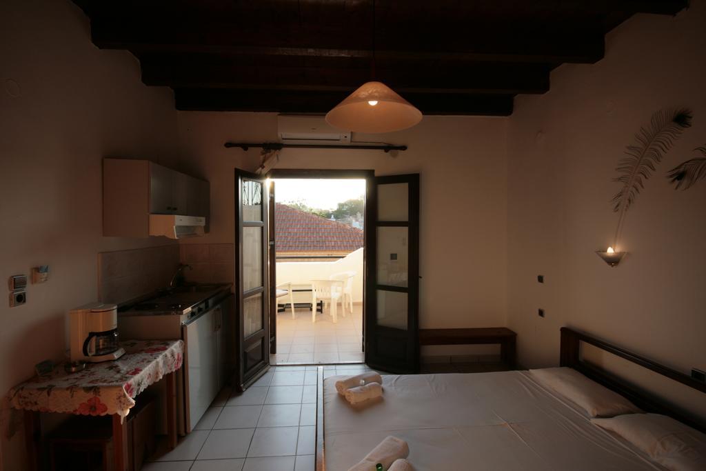 Chania 3*