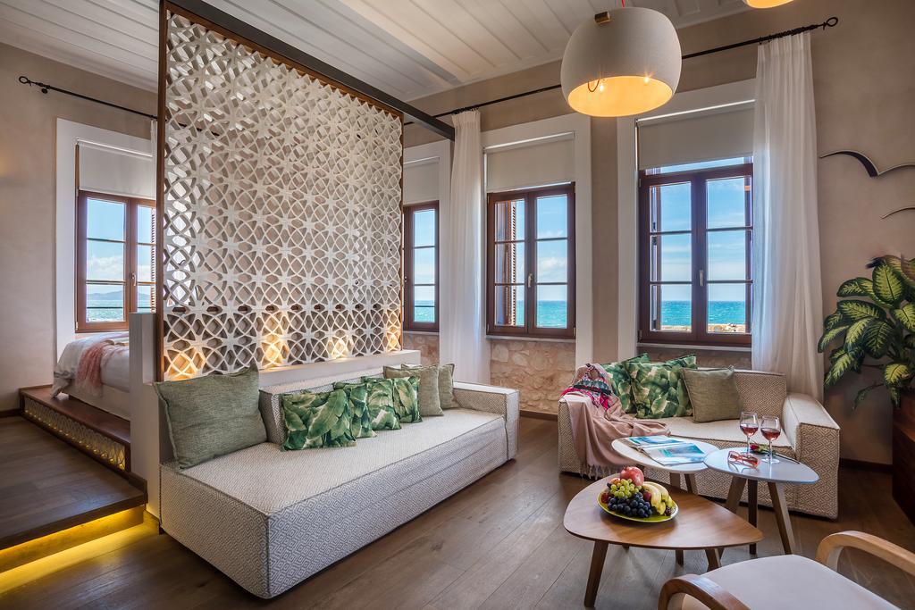 Ambassadors Boutique Hotel 5*