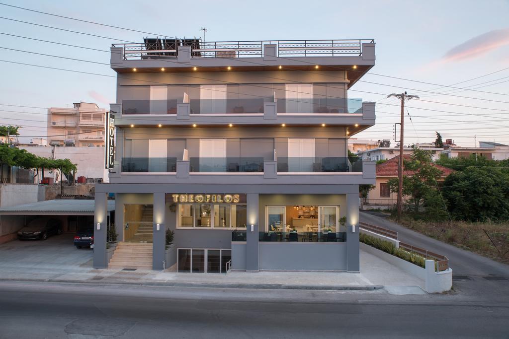 Hotel Theofilos *