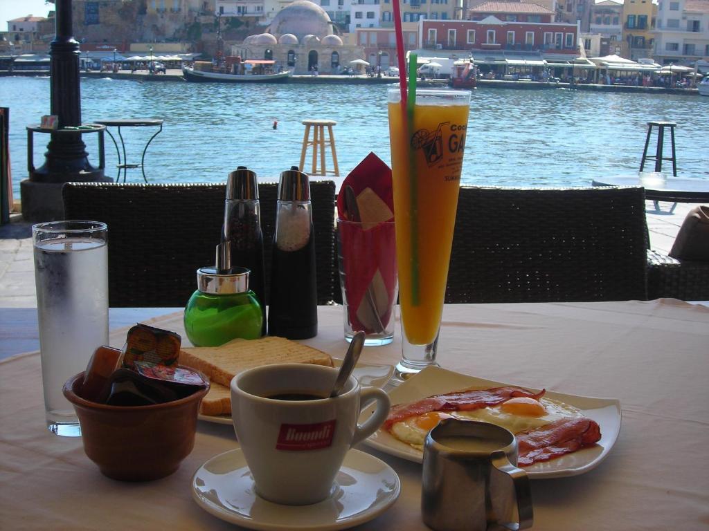 Venezia 2* Chania (Crete)