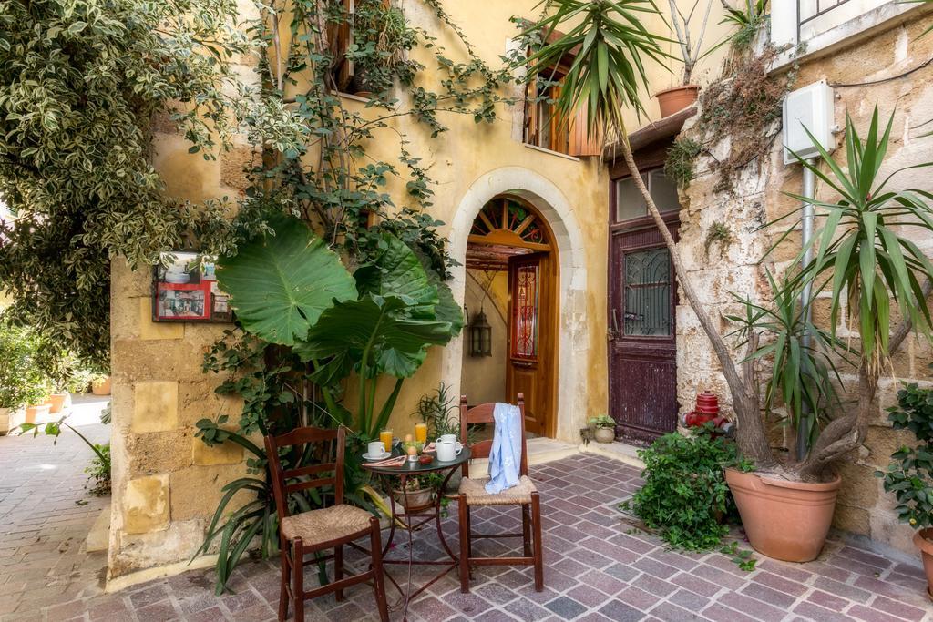Ifigenia Traditional Rooms & Maisonettes * Chania (Crete)