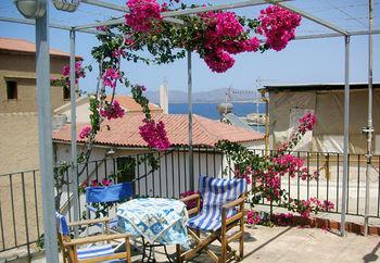 Aparthotel Iason 2*