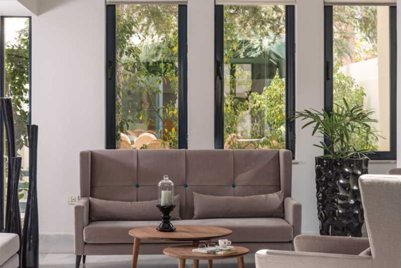 Avra Boutique Hotel