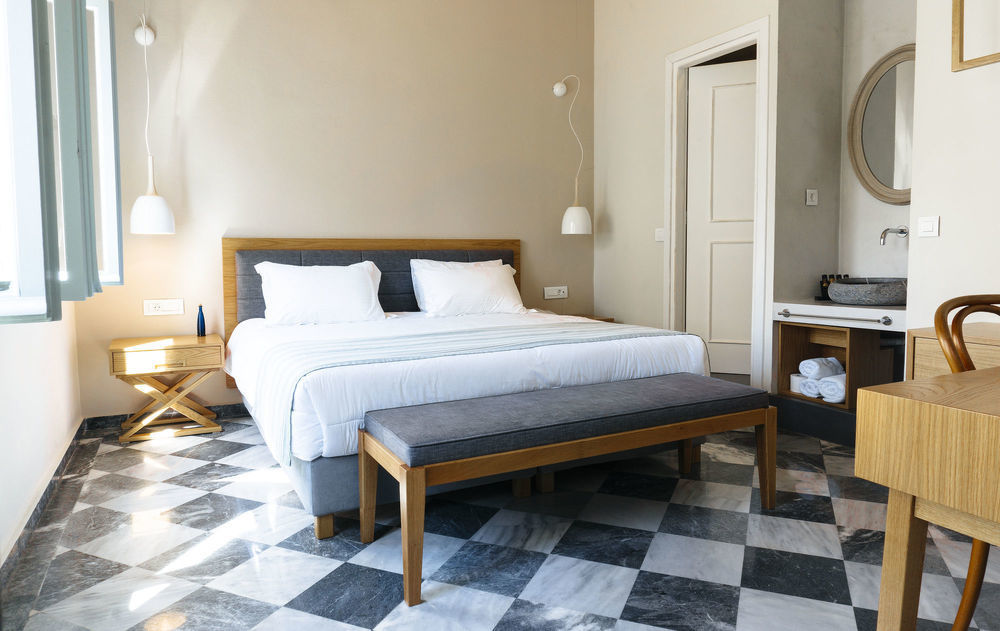 Off 3* Chania (Crete)