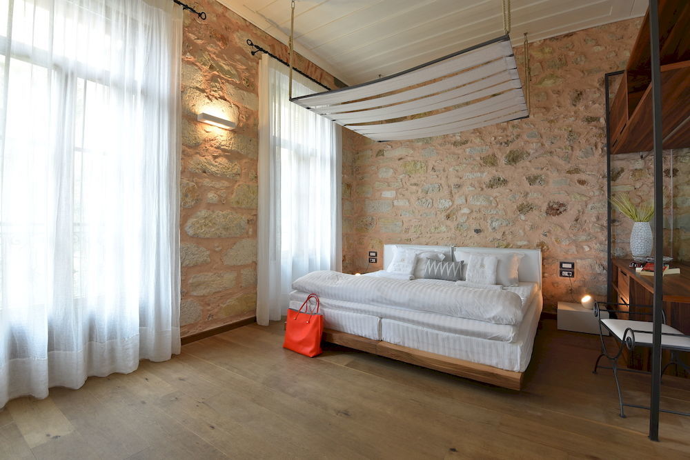 Ambassadors Boutique Hotel