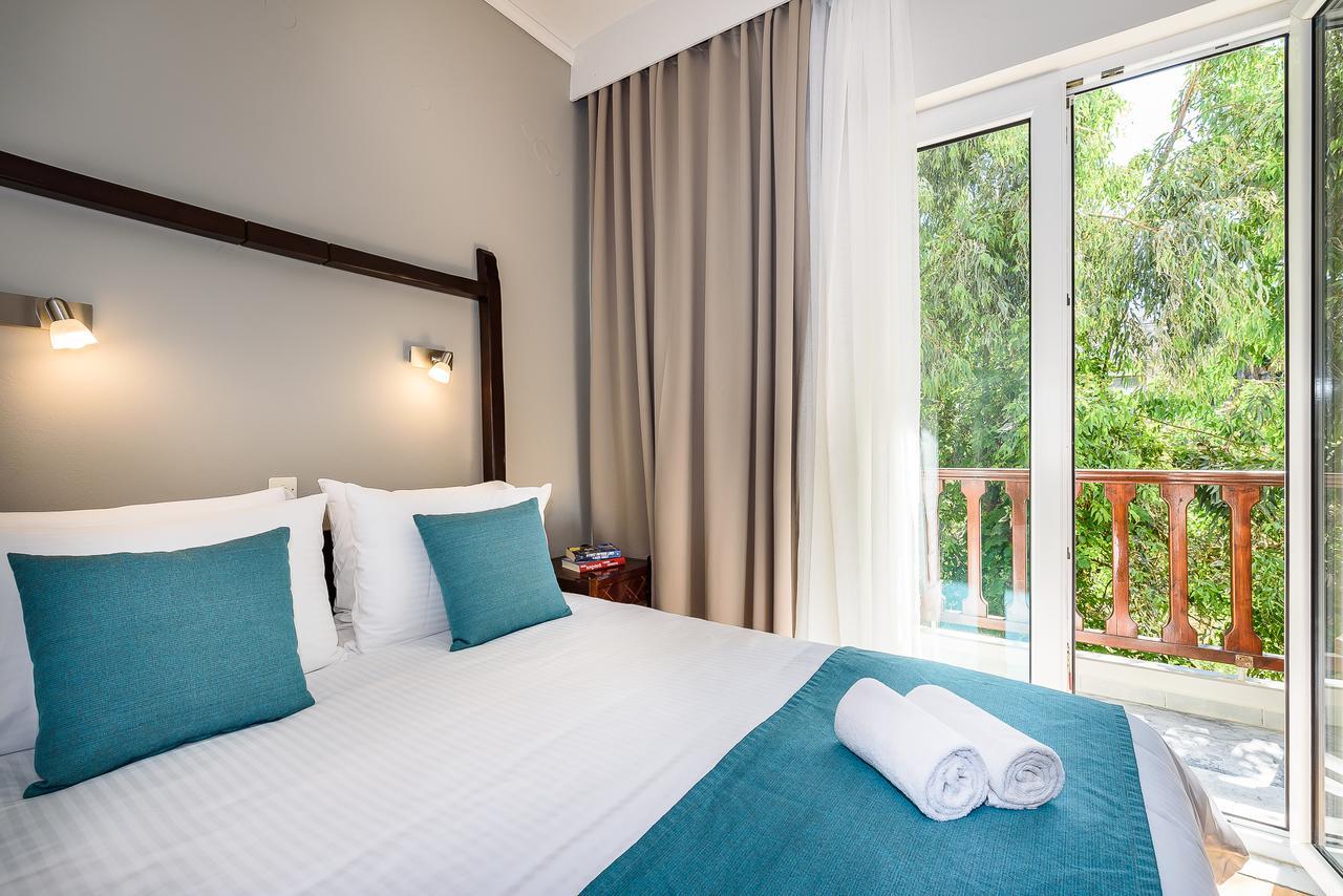 Corinna Mare 3* Chania (Crete)