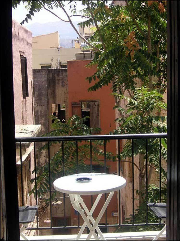 Iason Aparthotel 2*
