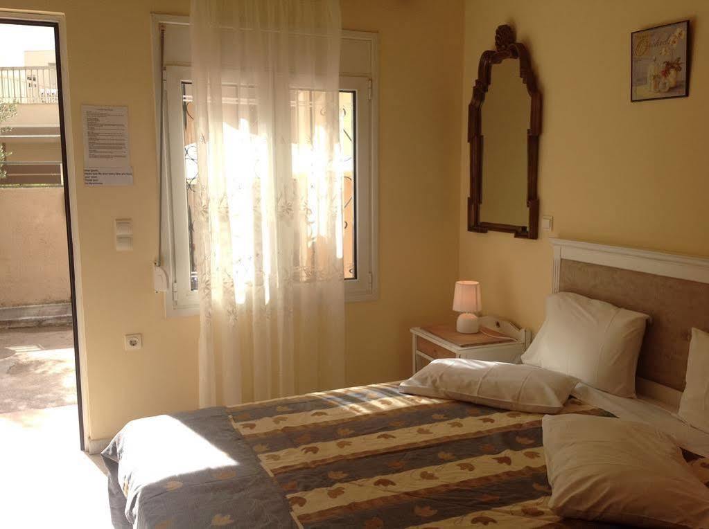 Iro Apartment