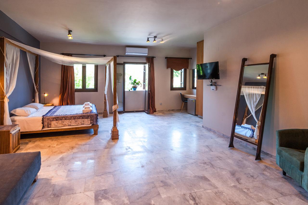 Minoos Hotel 3*