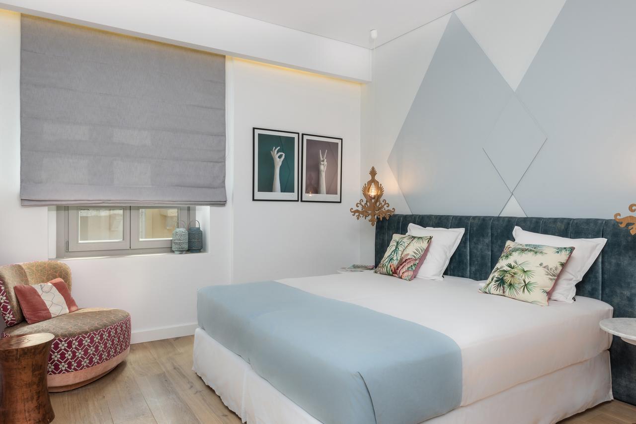 Hotel Nyx Chic Manor 3*