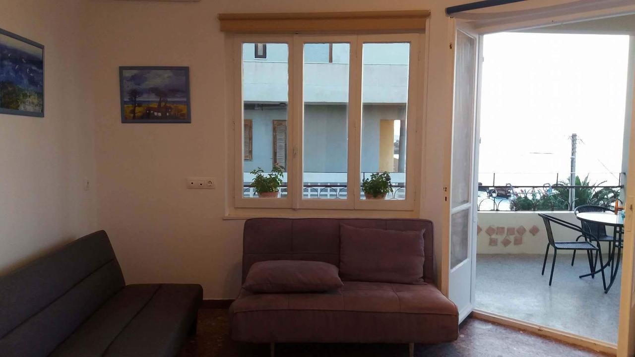 Honolulu Beach Apartment
