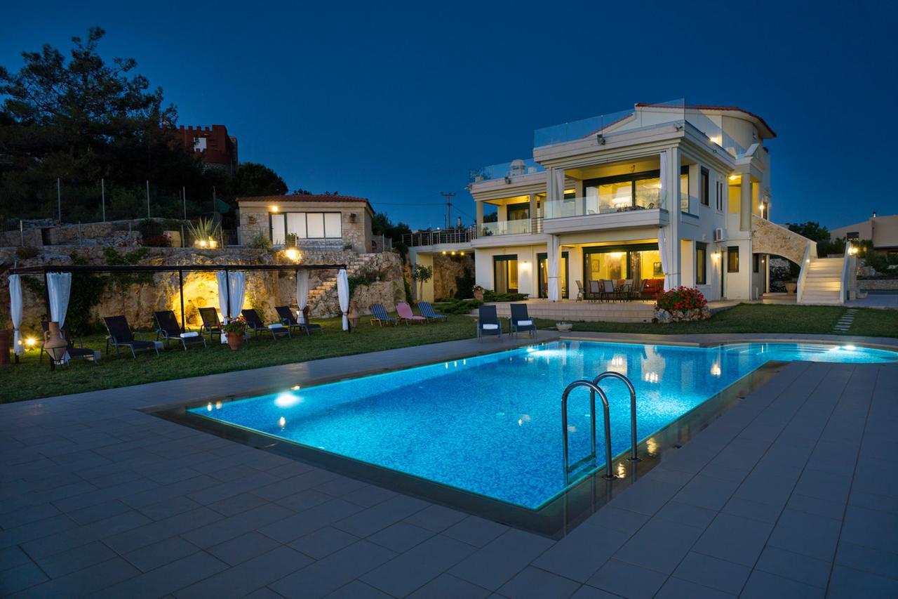 Golden Key Villas Holiday home