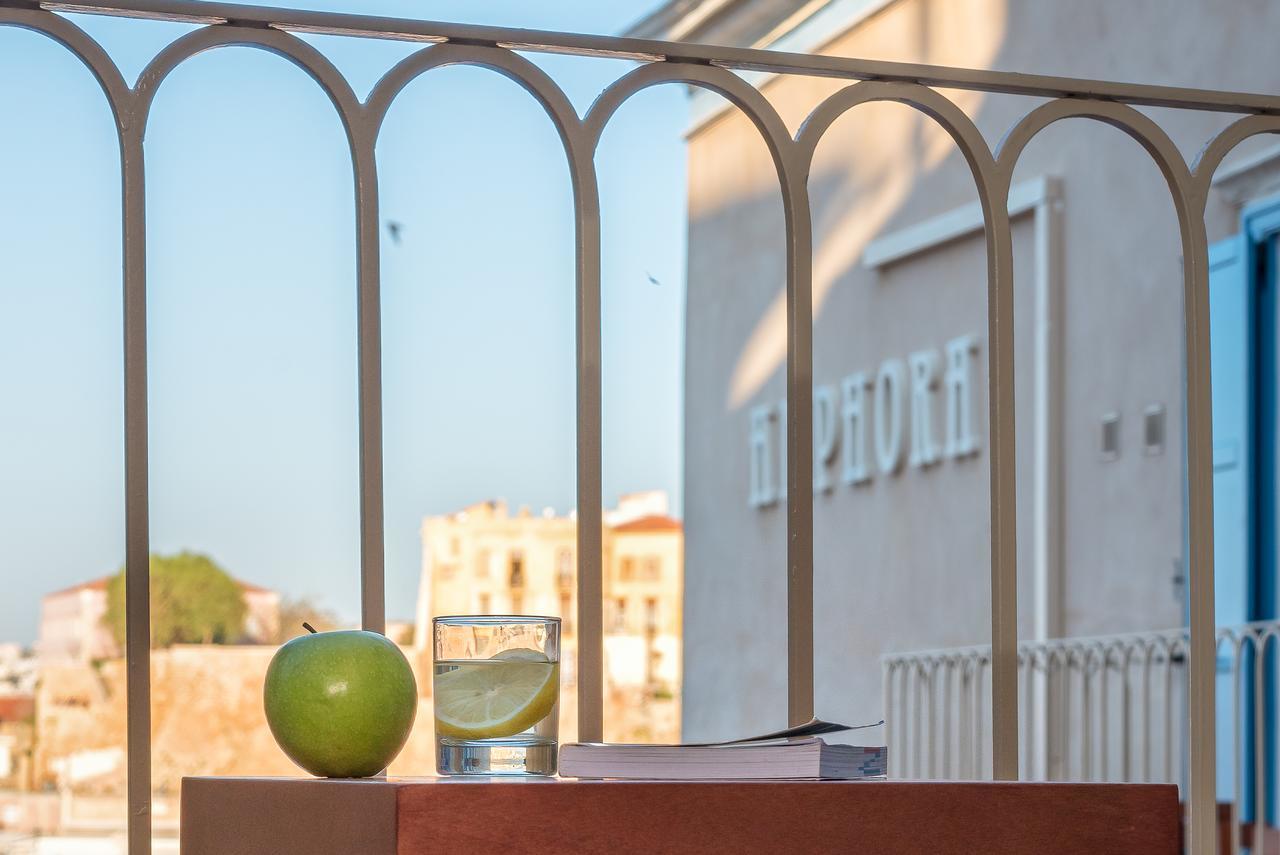 Amphora Hotel 3*