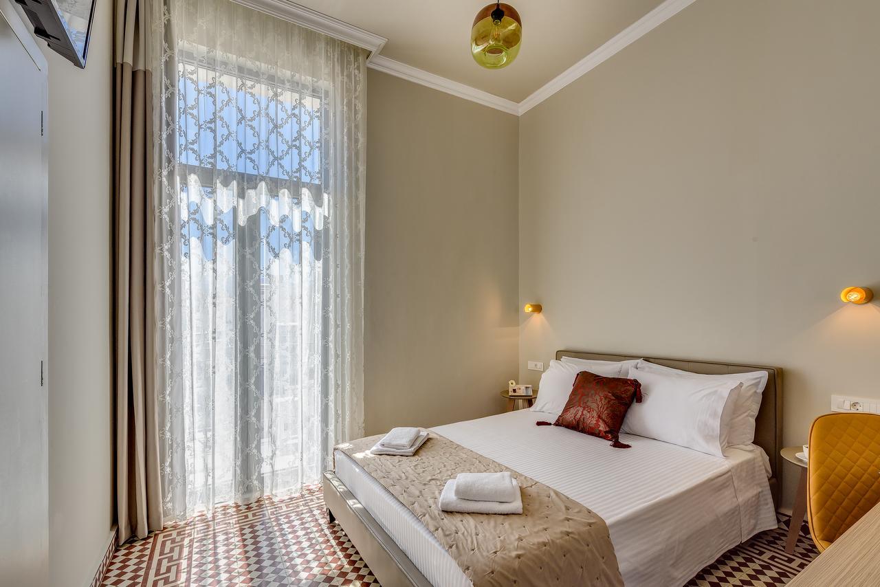 Mosaic Aparthotel