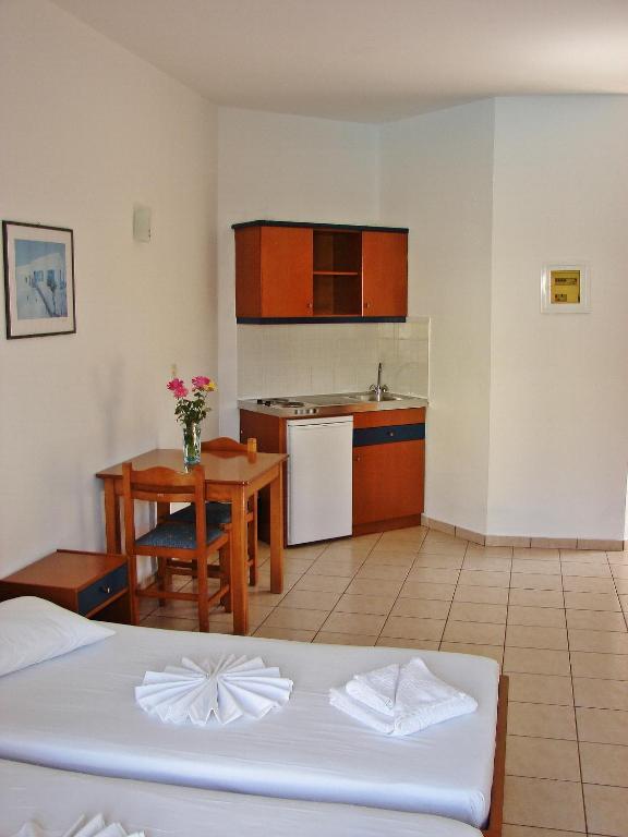 Sunset Apartment *