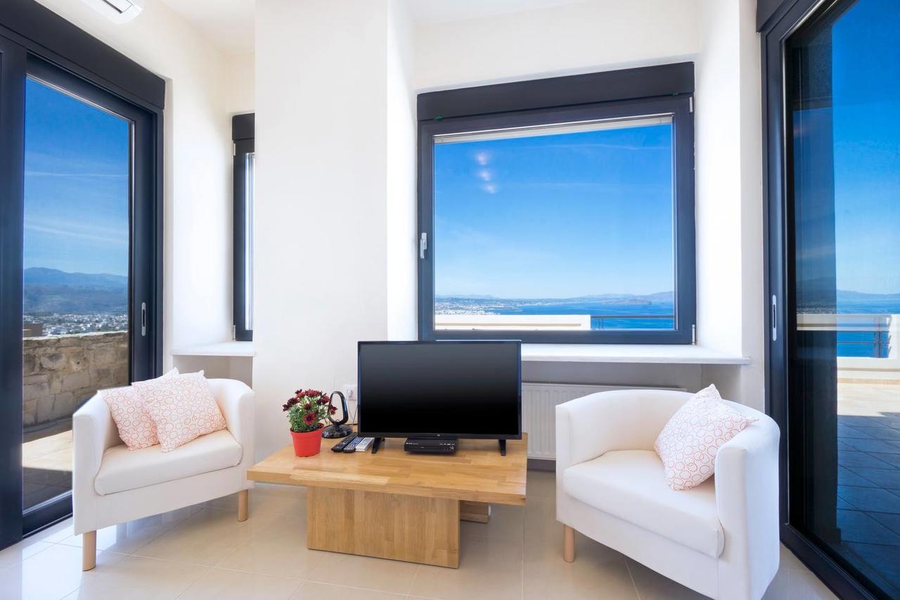 Koukouvaya Superb Penthouse *
