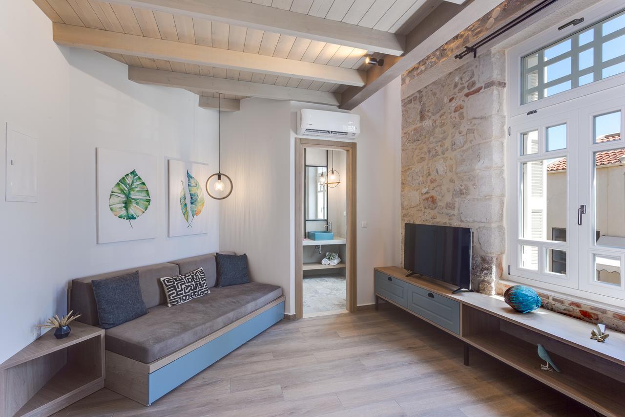 Apartment 1924 *