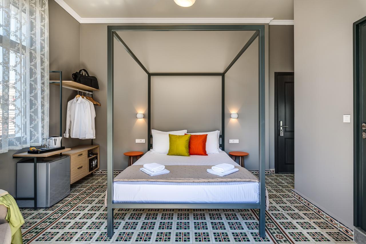 Mosaic Aparthotel 3*
