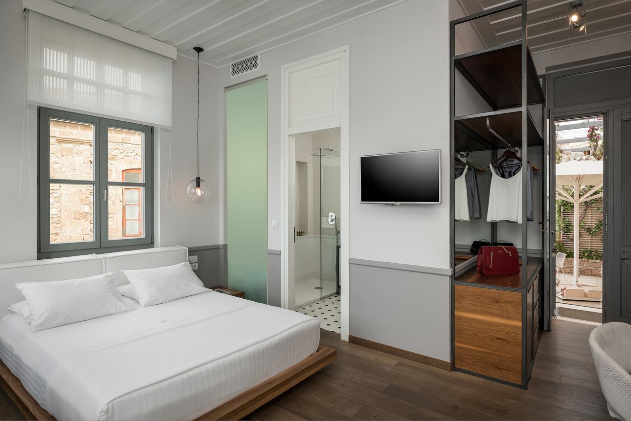 Ambassadors Boutique Hotel 5*