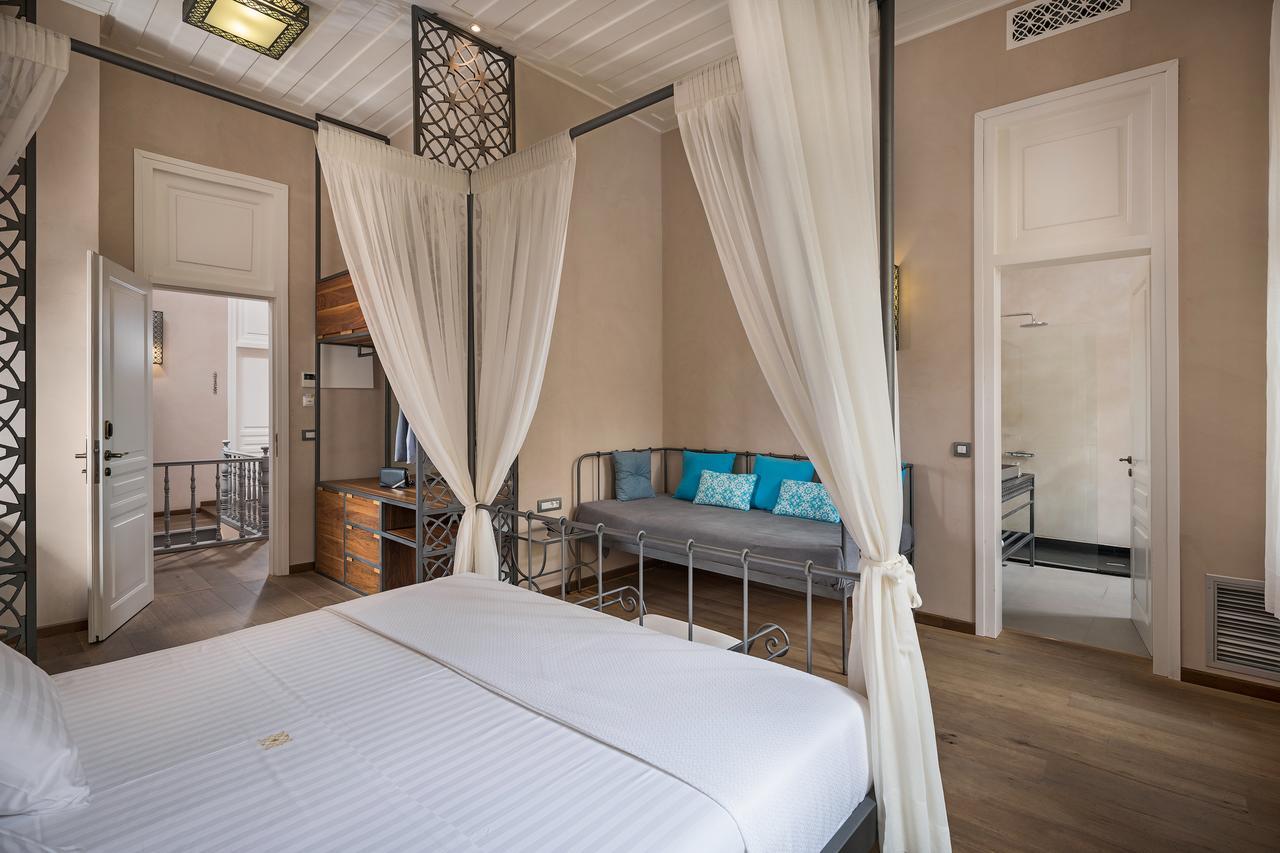 Hotel Ambassadors Boutique 5*