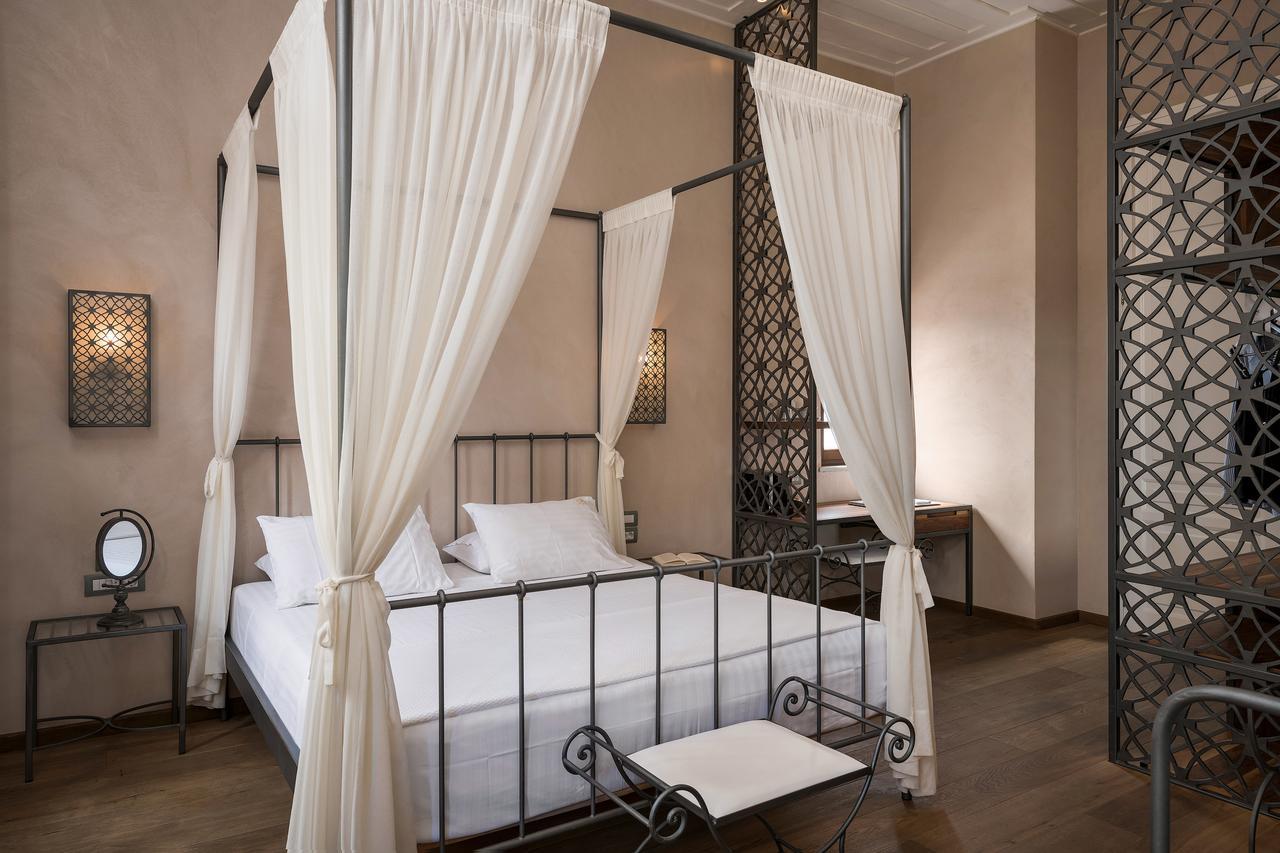 Ambassadors Boutique Hotel 5*