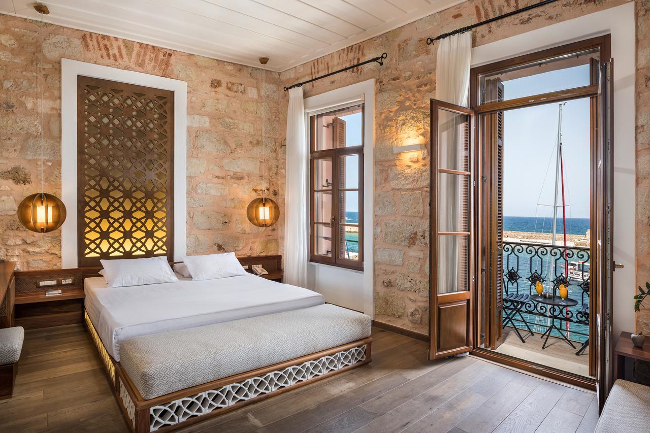 Ambassadors Boutique Hotel