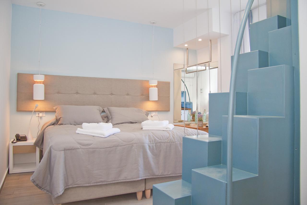 Christina Hotel 3*