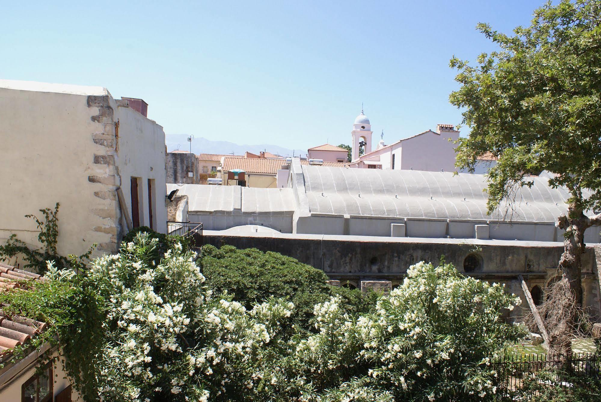 Kydonia * Chrissi Akti Chania