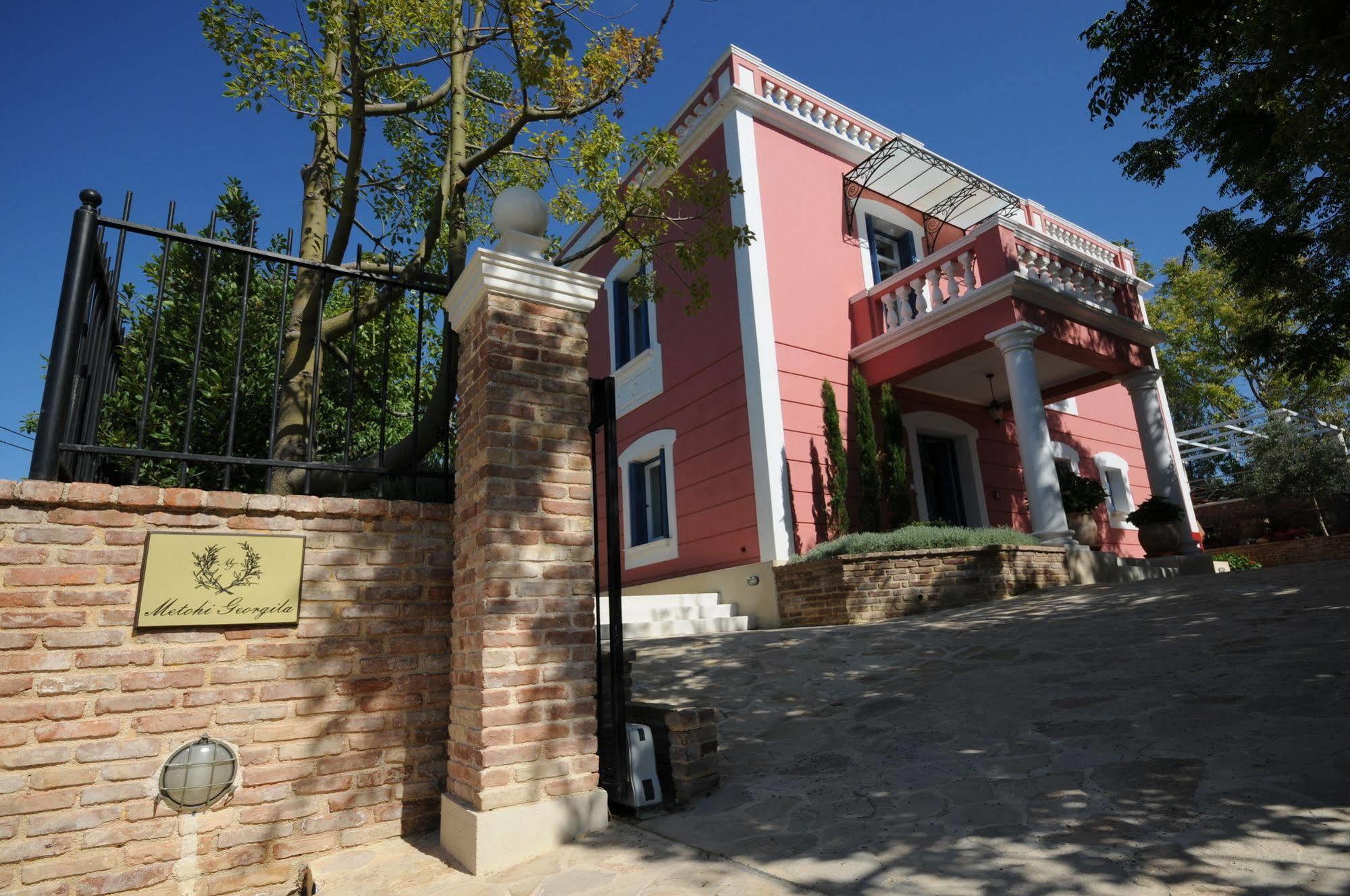 Metohi Georgila Aparthotel 4*