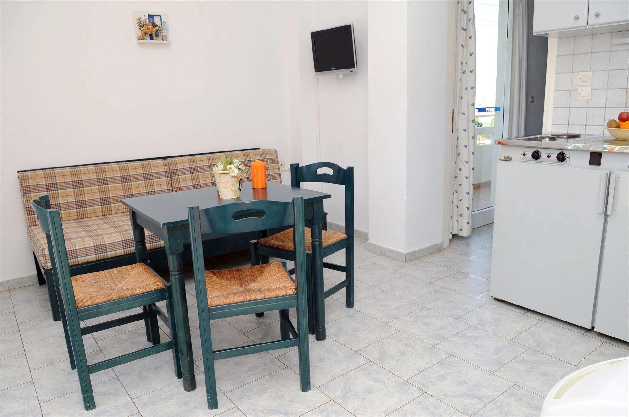 Frida Aparthotel 3*