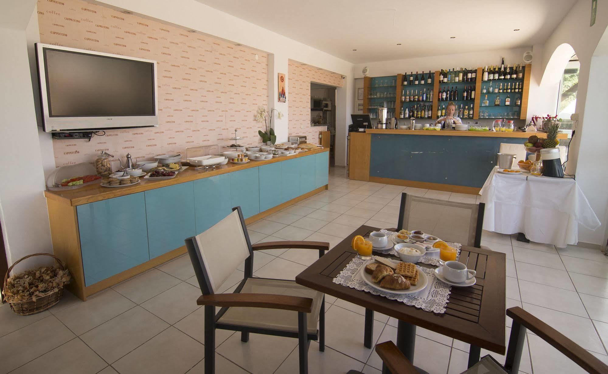 Frida Aparthotel