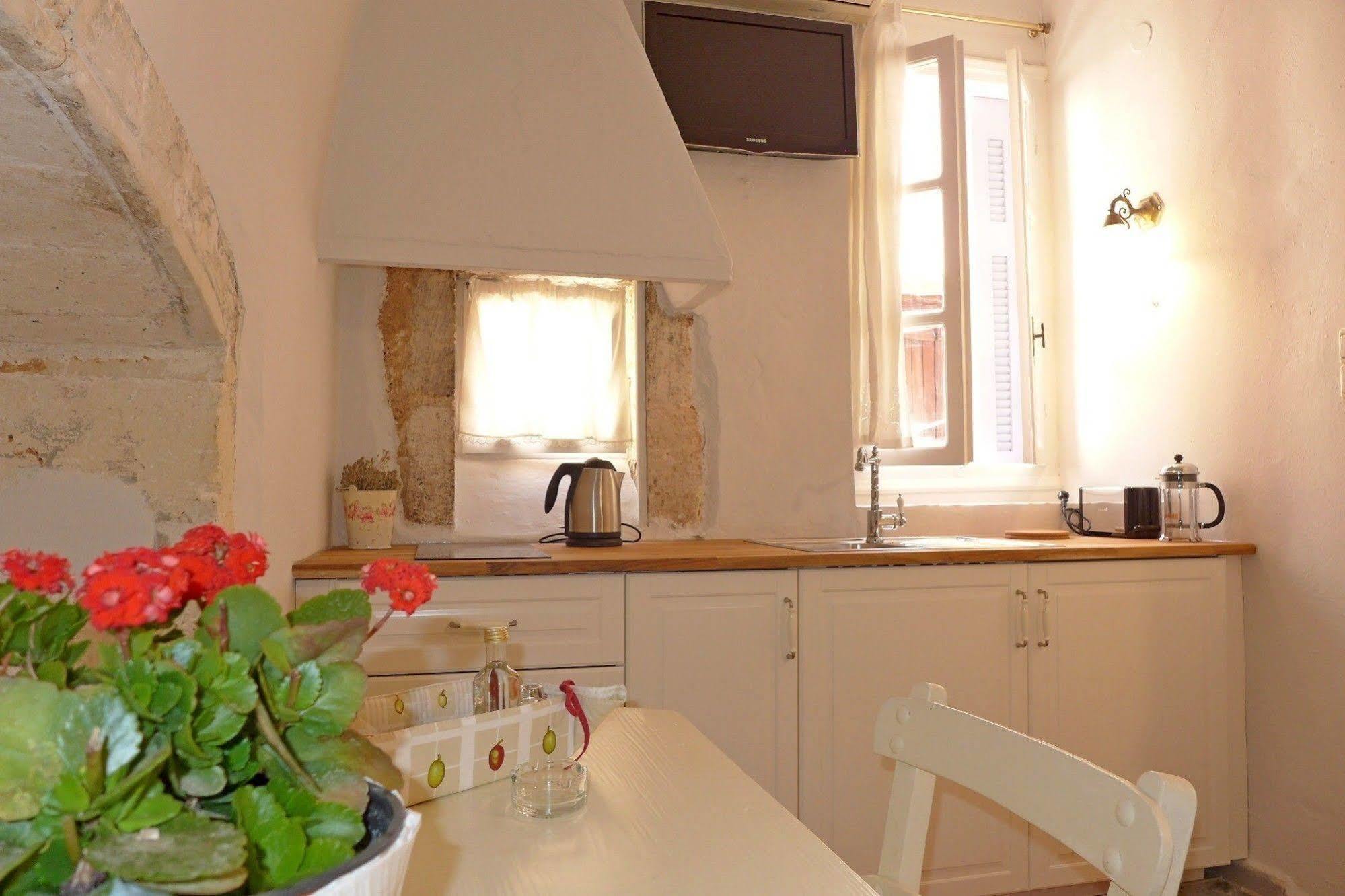 Eva Guest house 2*