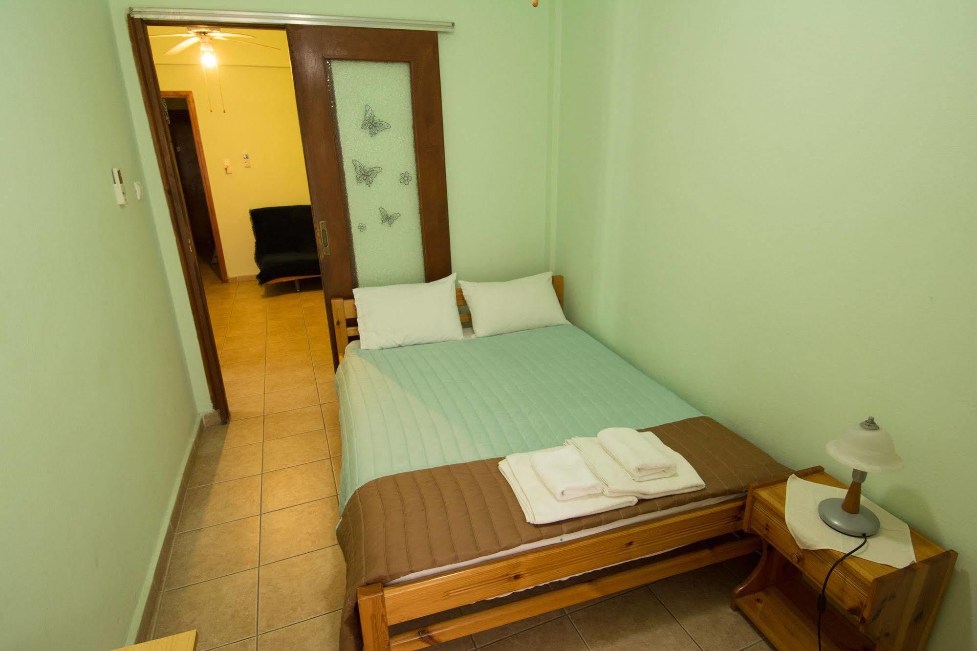 Semeli Studios Apartment