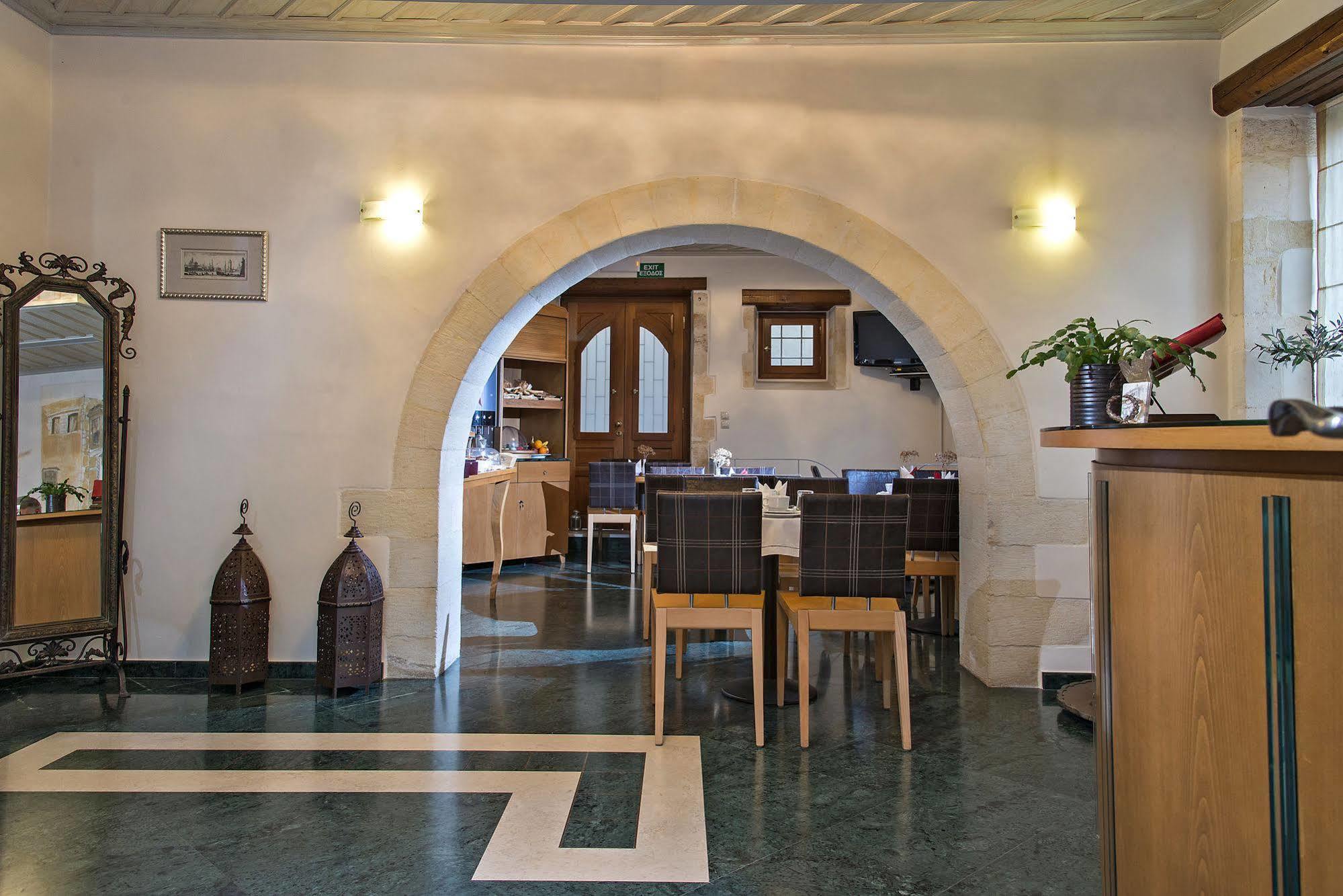Ionas Boutique Hotel 3*