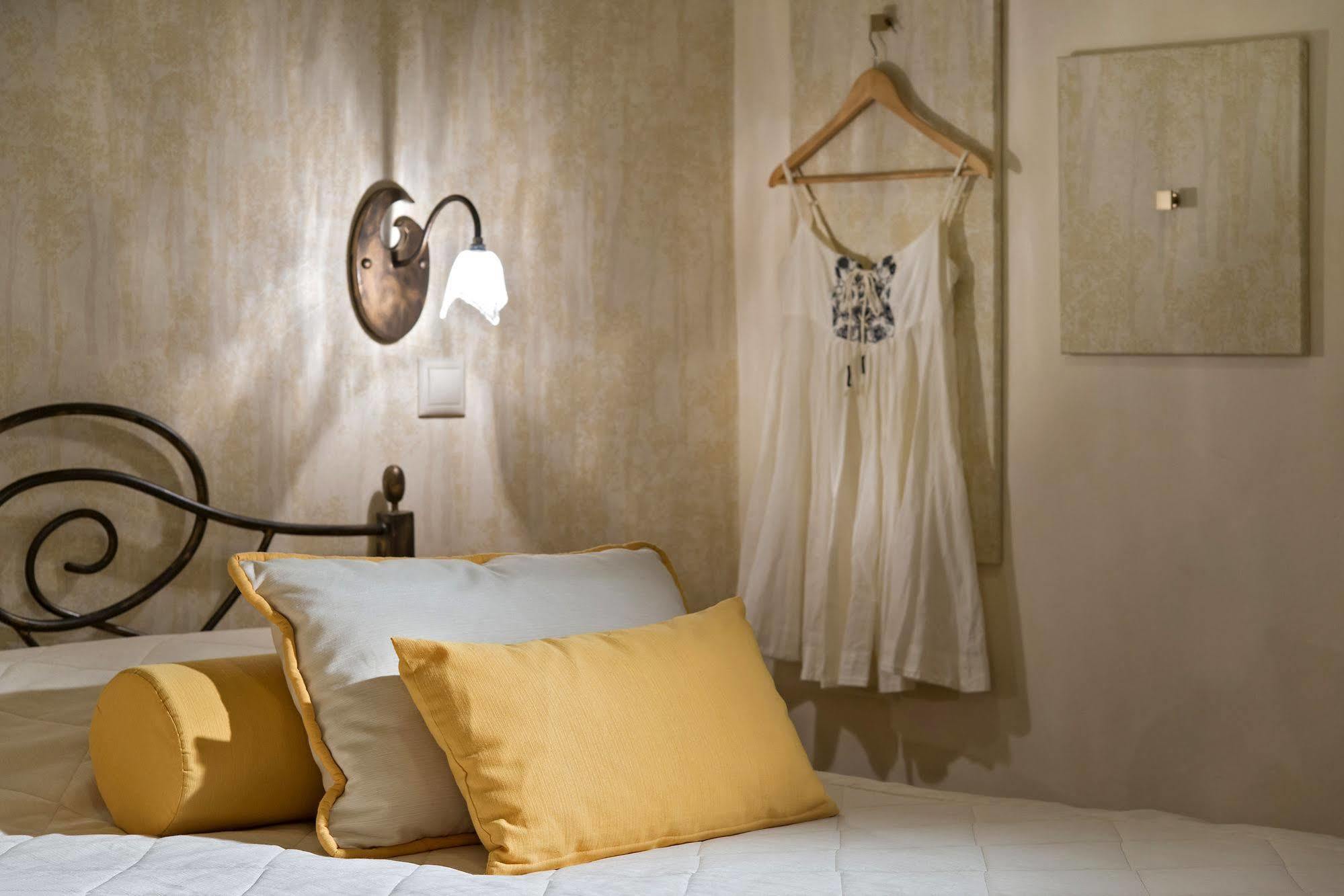 Ionas Boutique Chania (Crete)