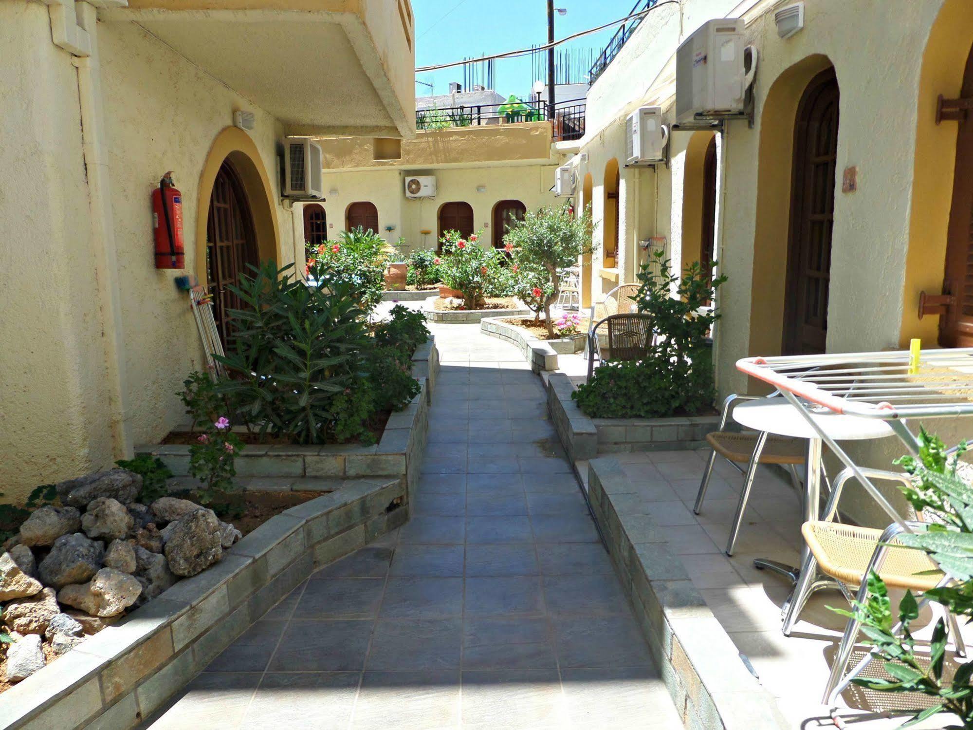 Hotel Paradise Chania (Crete)