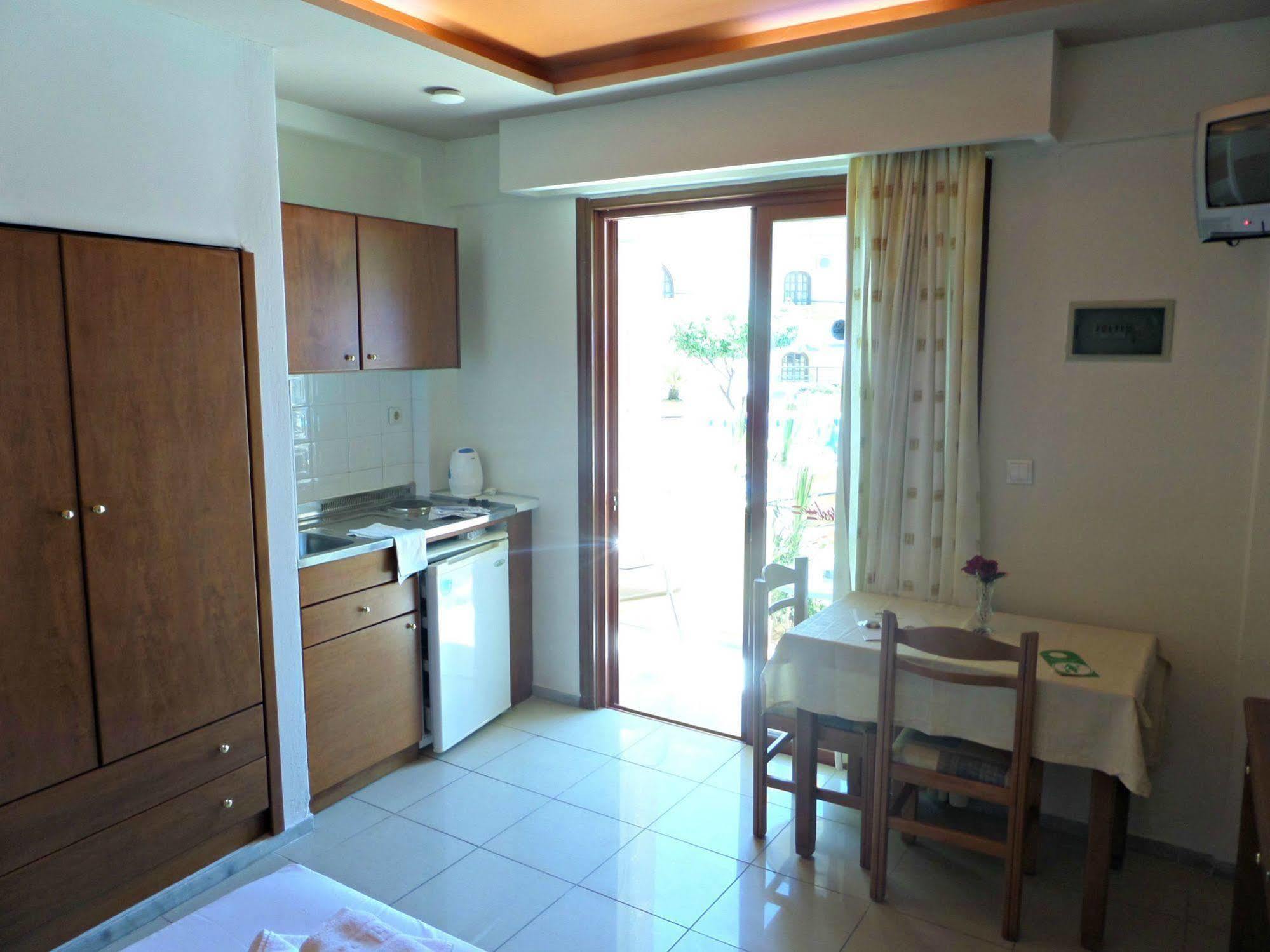 Hotel Paradise 2*