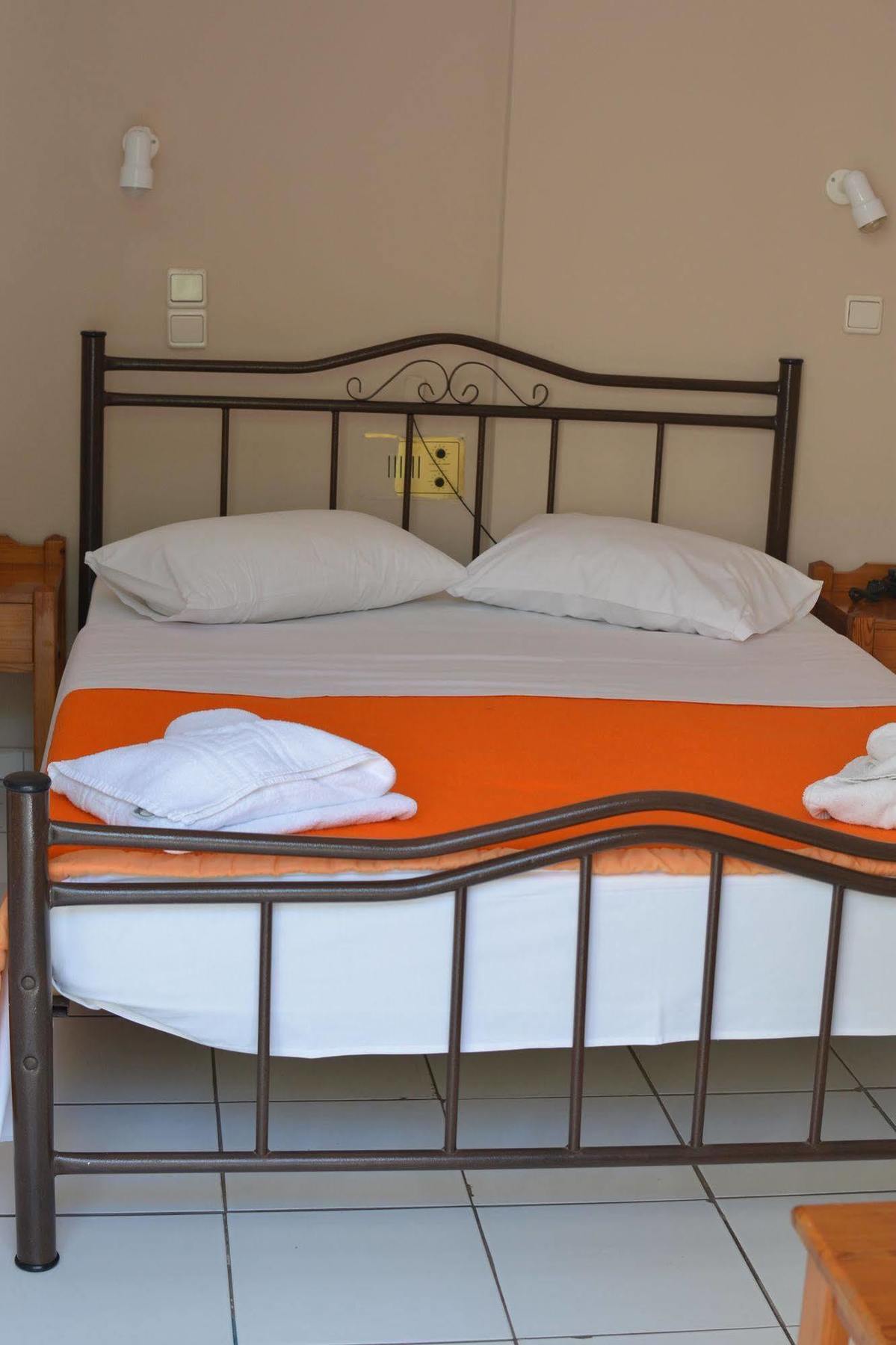 Irene Hotel Chrissi Akti Chania
