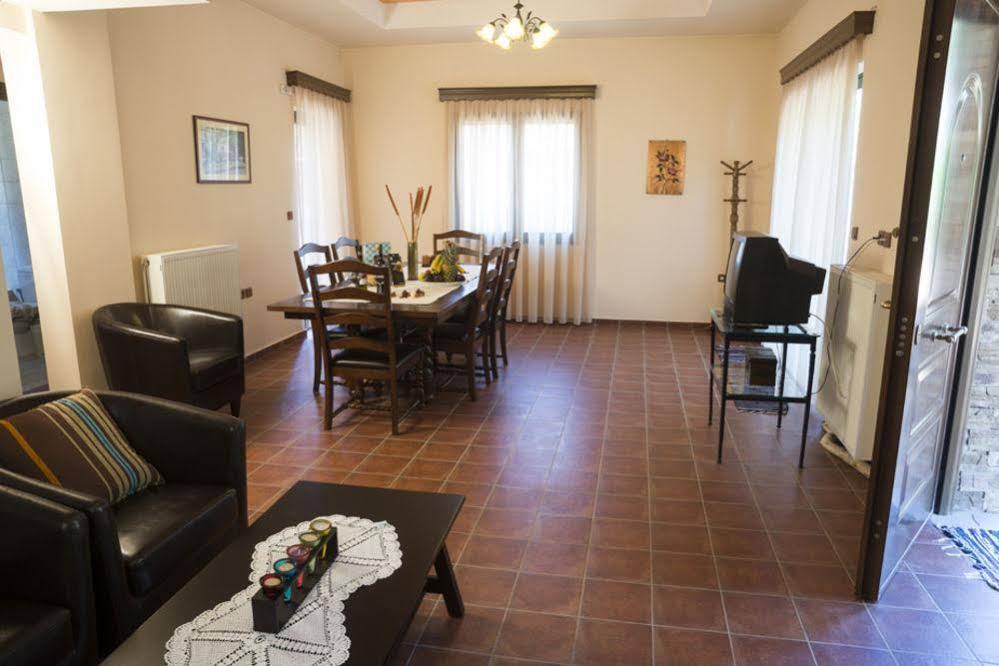 Elia Therissos Maisonettes Hotel 4*