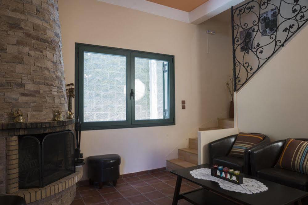 Elia Therissos Maisonettes Hotel