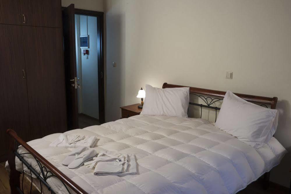 Elia Therissos Maisonettes Hotel