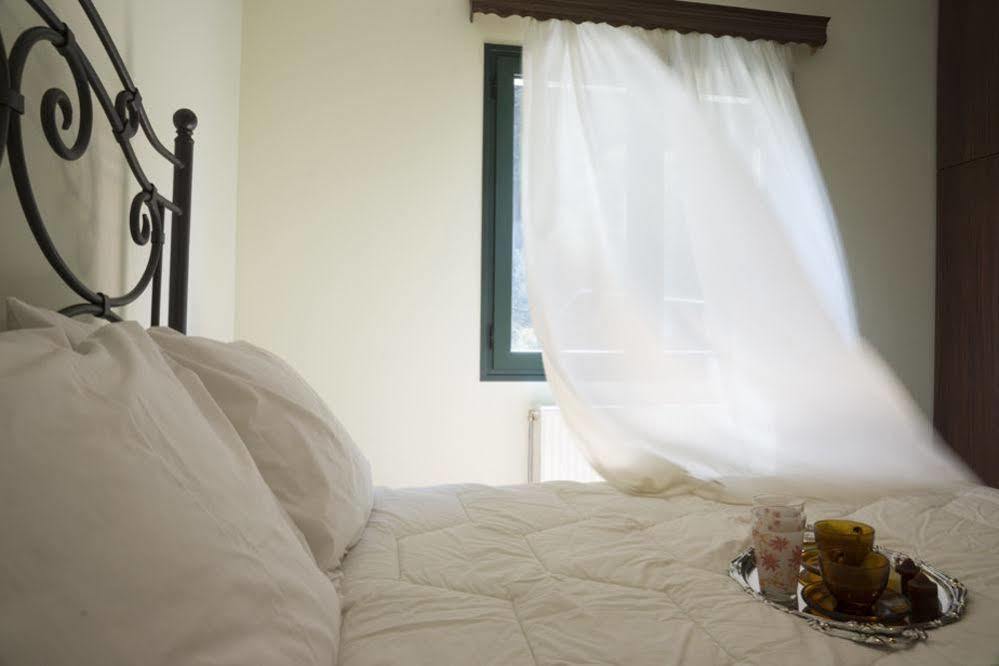 Elia Therissos Maisonettes 4*